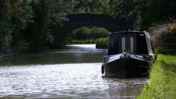 Narrowboat by bridge