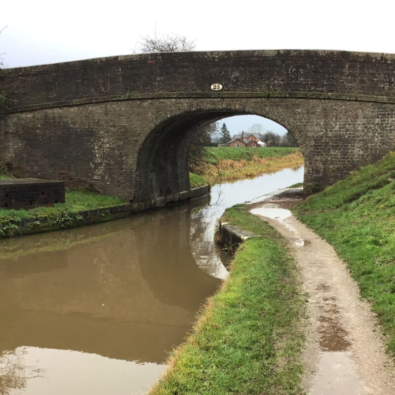 Bridge 25, Middlewich Branch