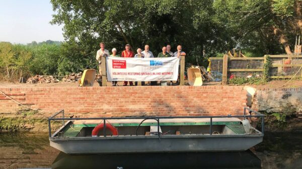 WRG Canal Camp Volunteers at Geldeston Lock
