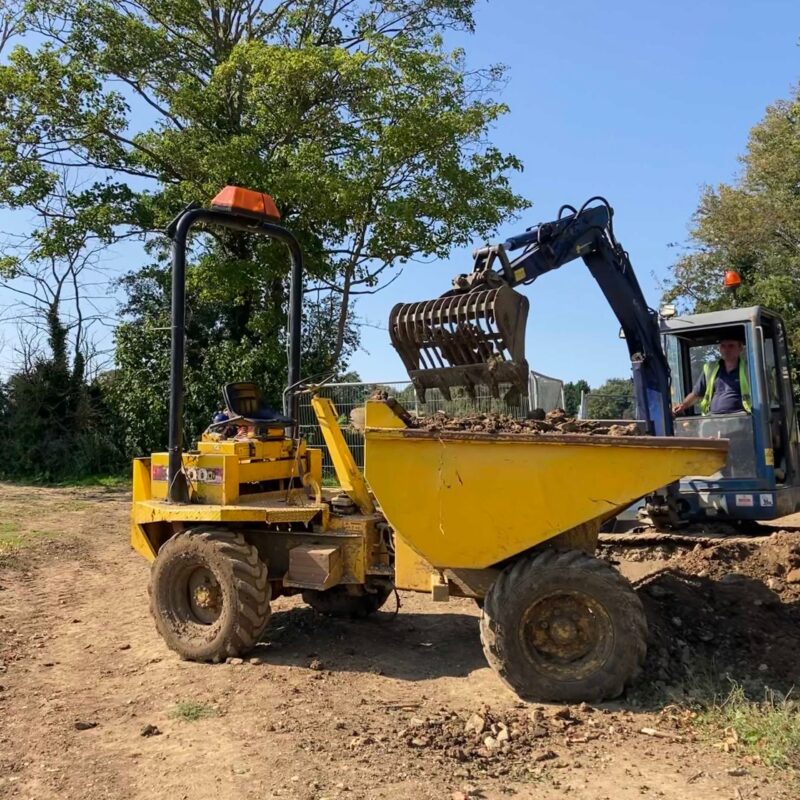 Digger and Dumper Buckingham Canal