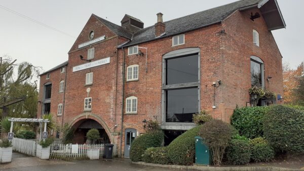 Red brick Clock Warehouse B at Shardlow