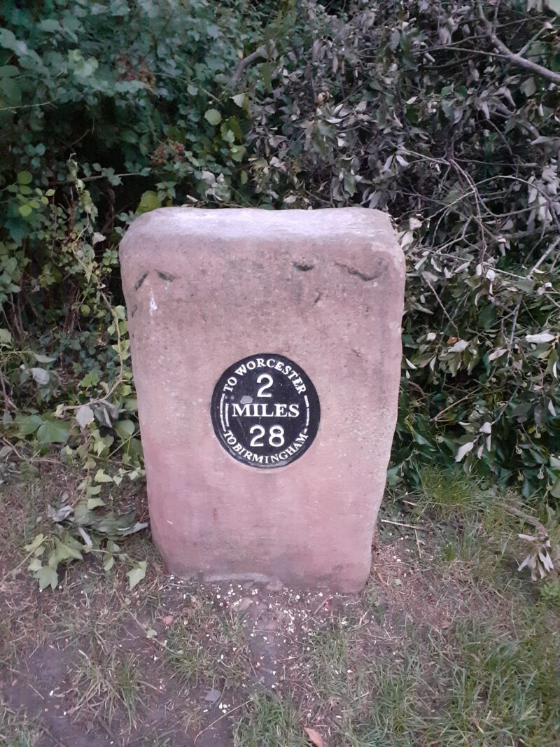 Milestone, Worcester & Birmingham Canal
