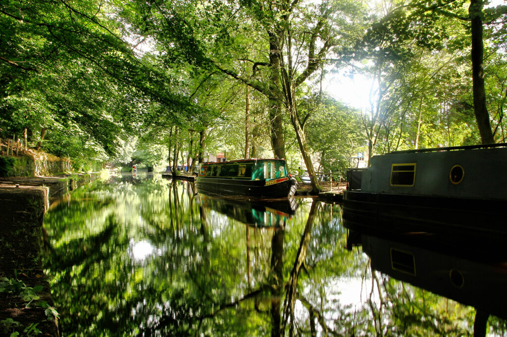Boat Licence Fees Increased by CRT The Inland Waterways Association