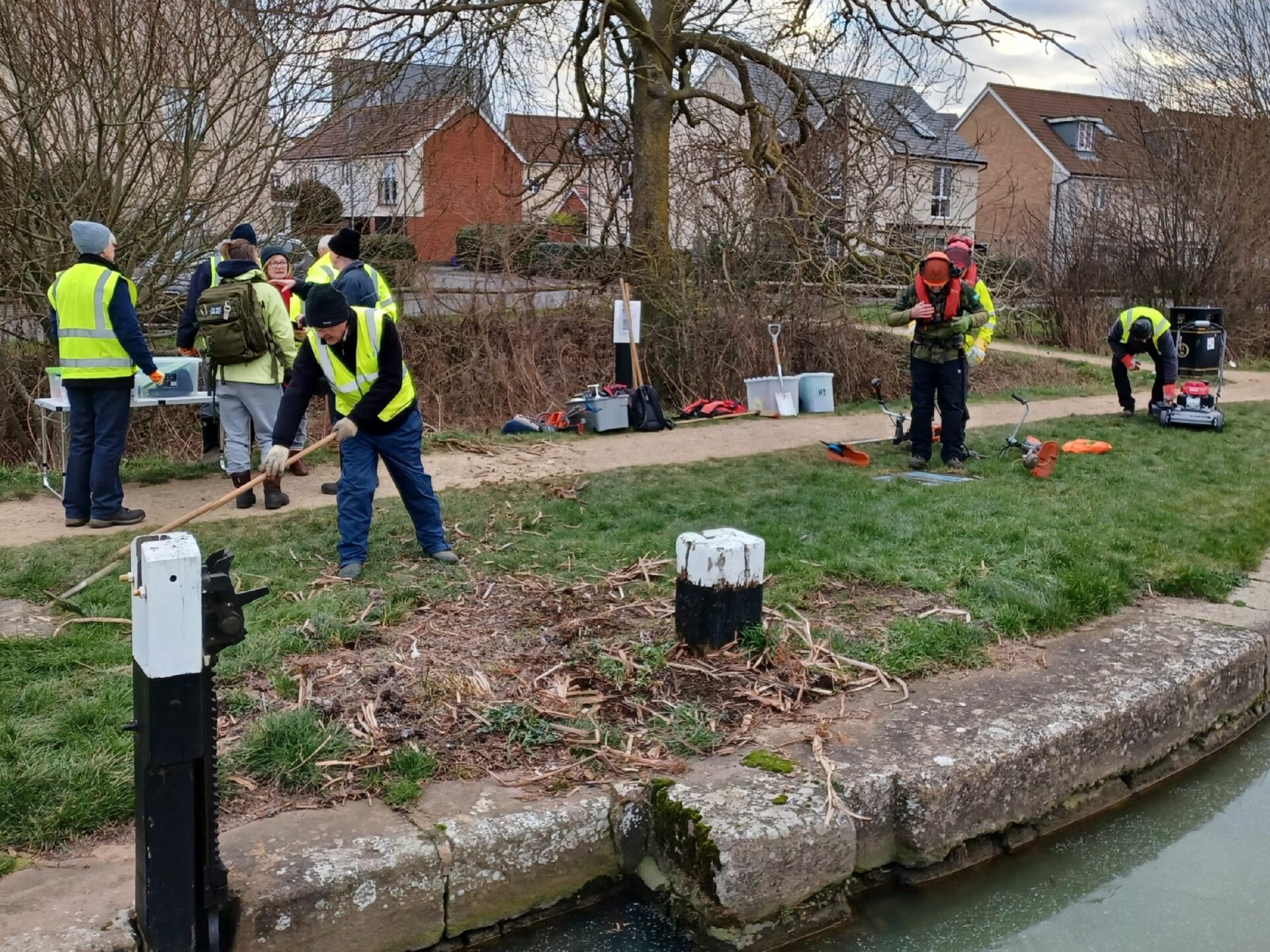 Volunteers busy by lockside